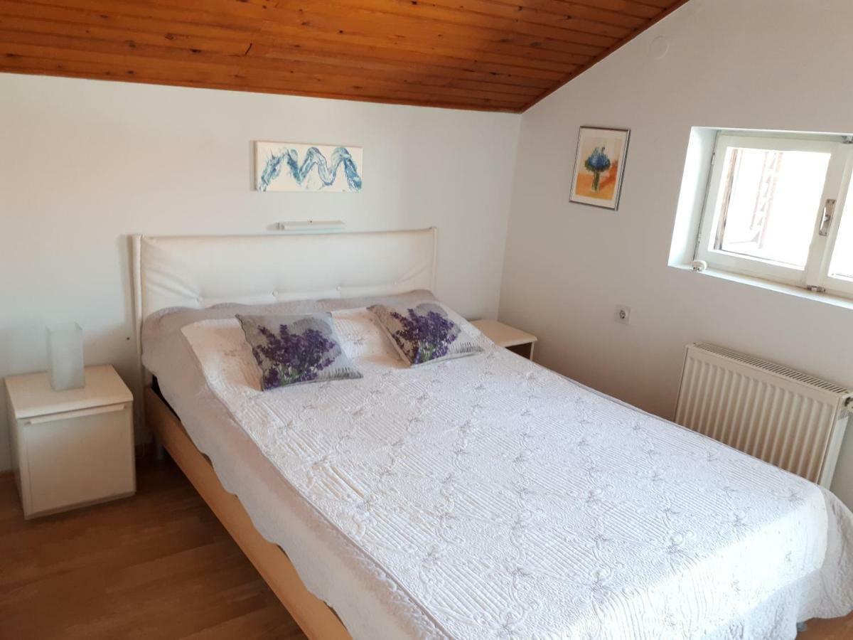 Apartmani Matas Petrcane Εξωτερικό φωτογραφία